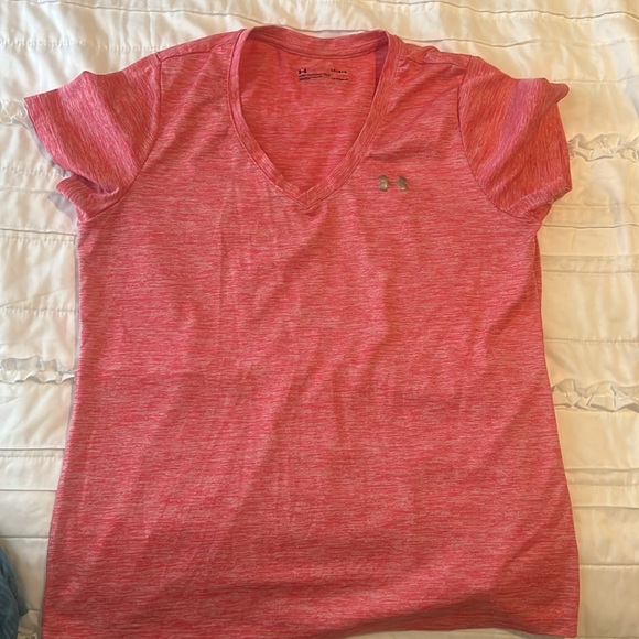 5 Under Armour V-Neck Workout Shirts, Large - Picture 4 of 11
